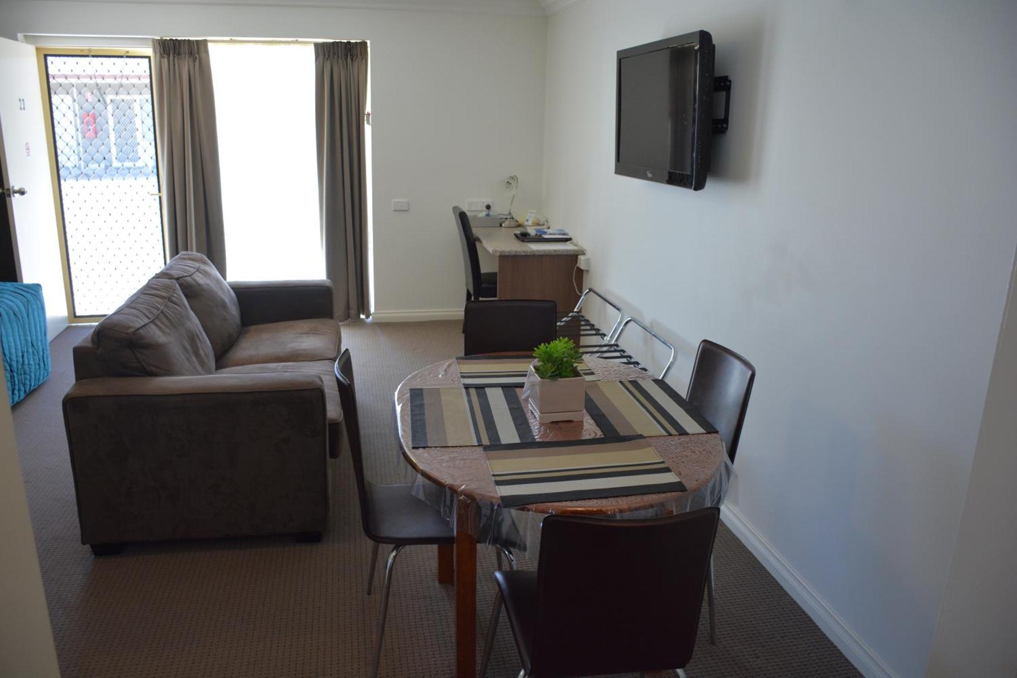Augusta Courtyard Motel Port Augusta Room photo