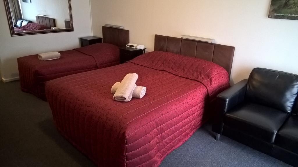 Augusta Courtyard Motel Port Augusta Room photo
